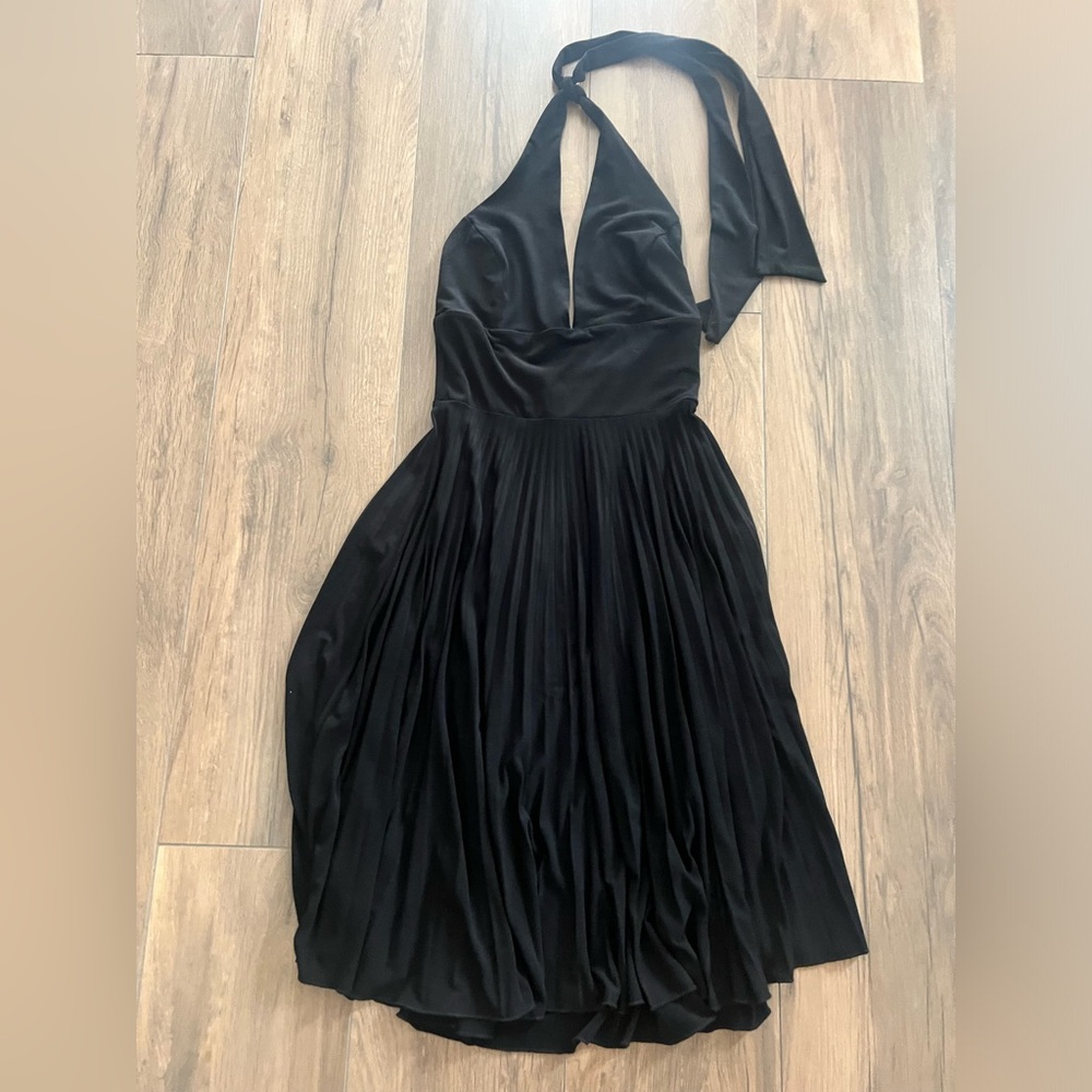 Max and Cleo Pleated Halter Cocktail XS Dress MSRP $118 Black Marilyn Monroe